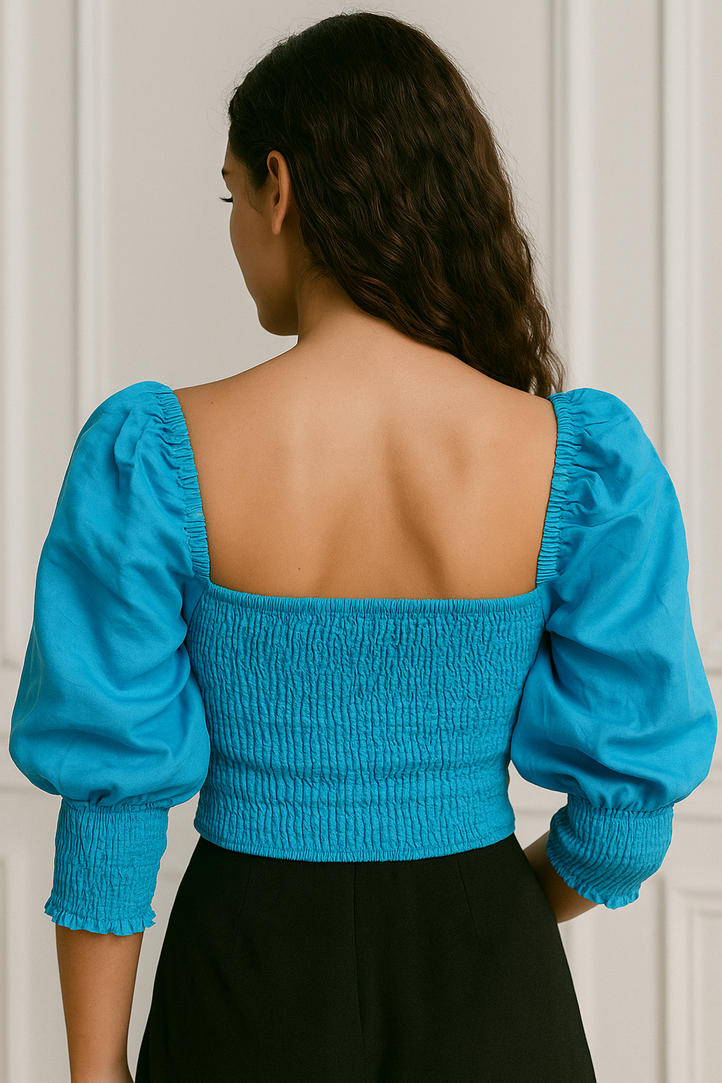 crop top azul resortada manga abombada ela crop top azul resortada manga abombada ela